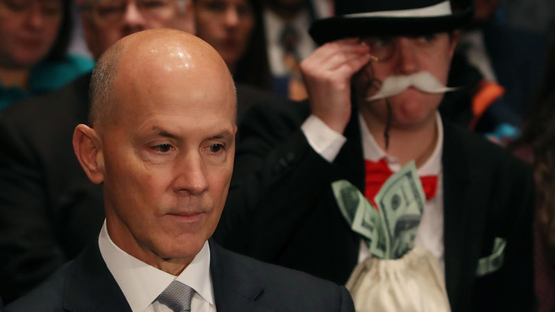 Informe: Equifax perdió incluso más información sobre los consumidores de lo que le dijo al público
